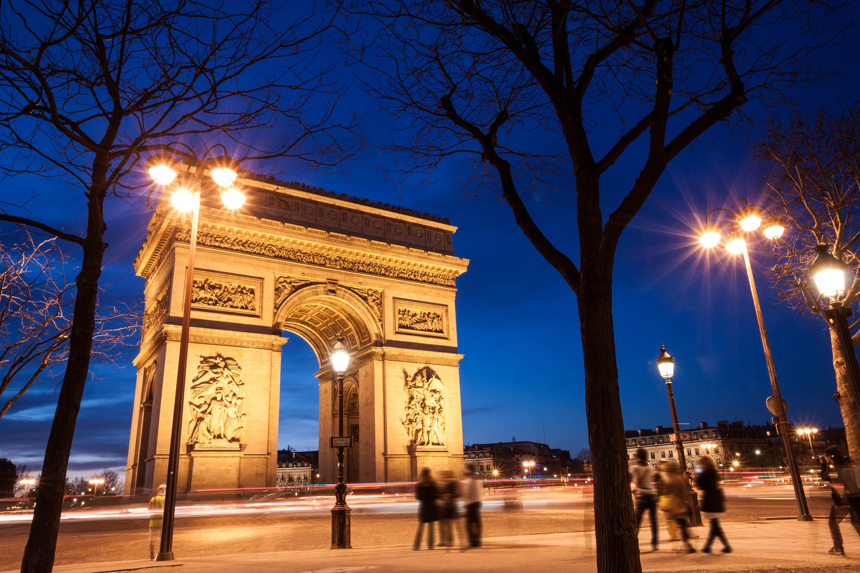 Зимняя Триумфальная арка Париж